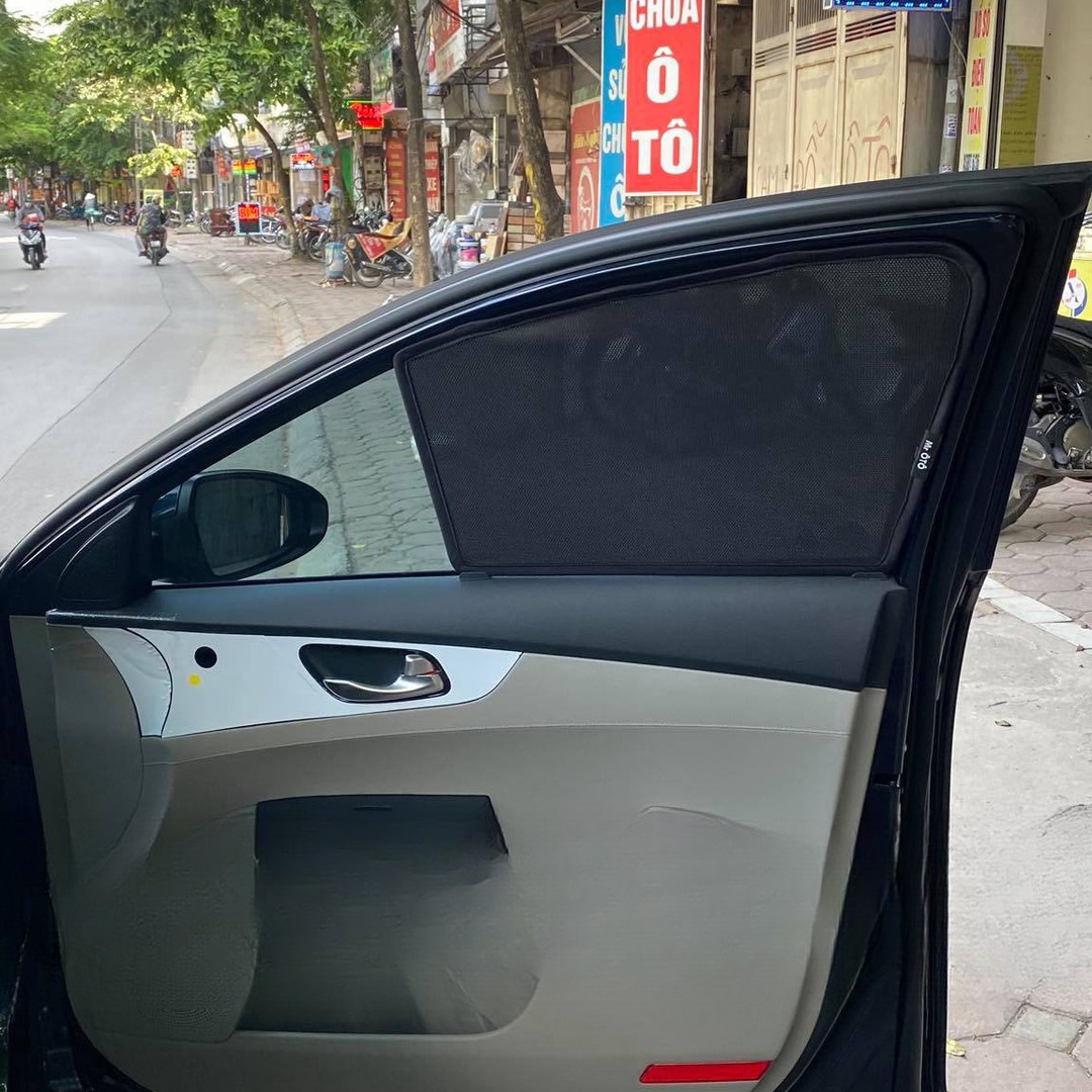 Cerato, K3, Forte: three badges, one set of glass