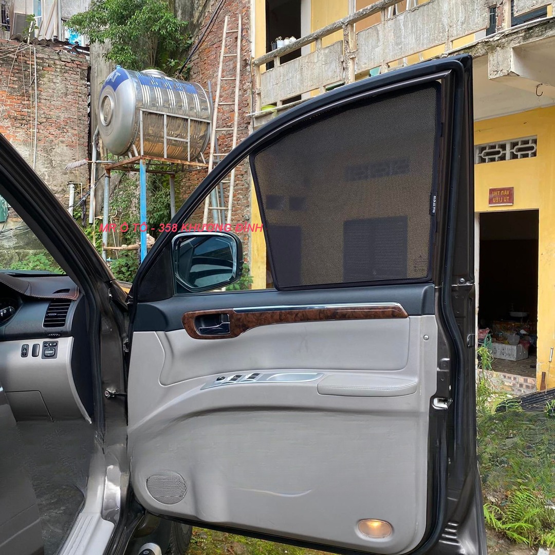 Mitsubishi Pajero Sport 2009-2017 Car Sun Shades - Image 3