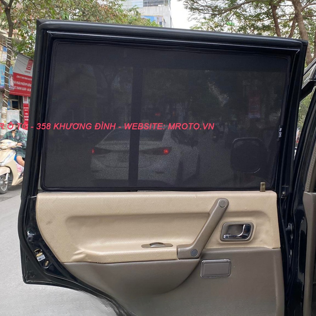 Mitsubishi Pajero V45 1994-1999 Car Sun Shades - Image 2