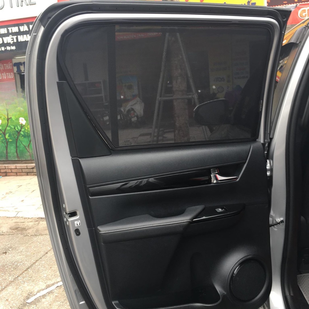 Single Cab, Extra Cab, Dual Cab: How Ute Configurations Change the Glass