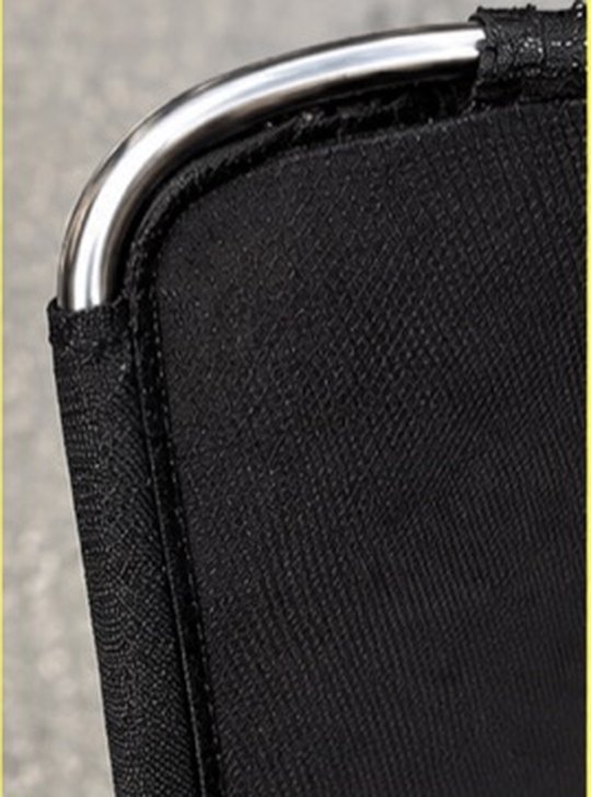 A polished 304 stainless frame with no corrosion along the edge of a shade